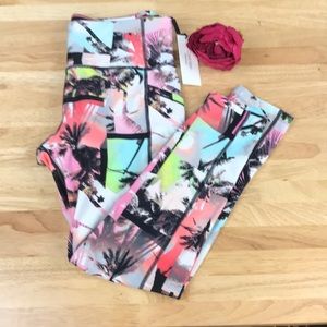 Calvin Klein Women s Tropical Print High-Waist 7/8 Leggings